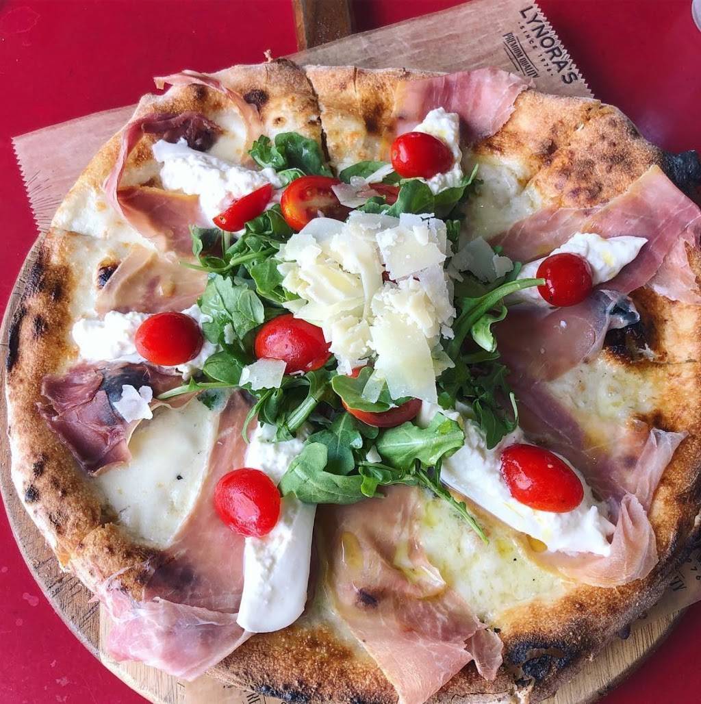 Lynoras Market And Deli | restaurant | 3301 S Dixie Hwy, West Palm Beach, FL 33405, USA | 5614443932 OR +1 561-444-3932