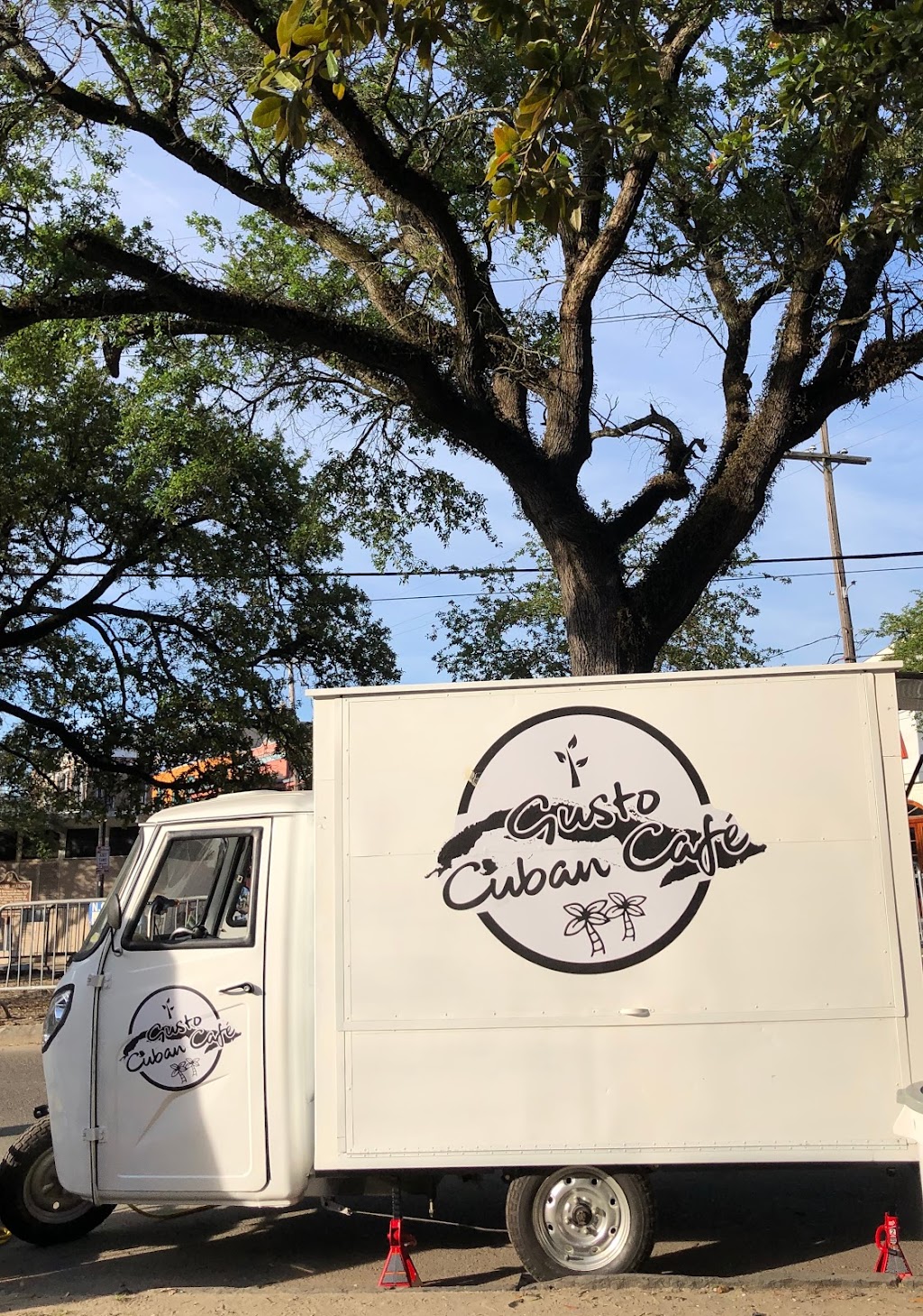 Gusto Cuban Cafe Food Truck | meal takeaway | 930 Poydras St Unit 1712, New Orleans, LA 70112, USA | 5042568324 OR +1 504-256-8324