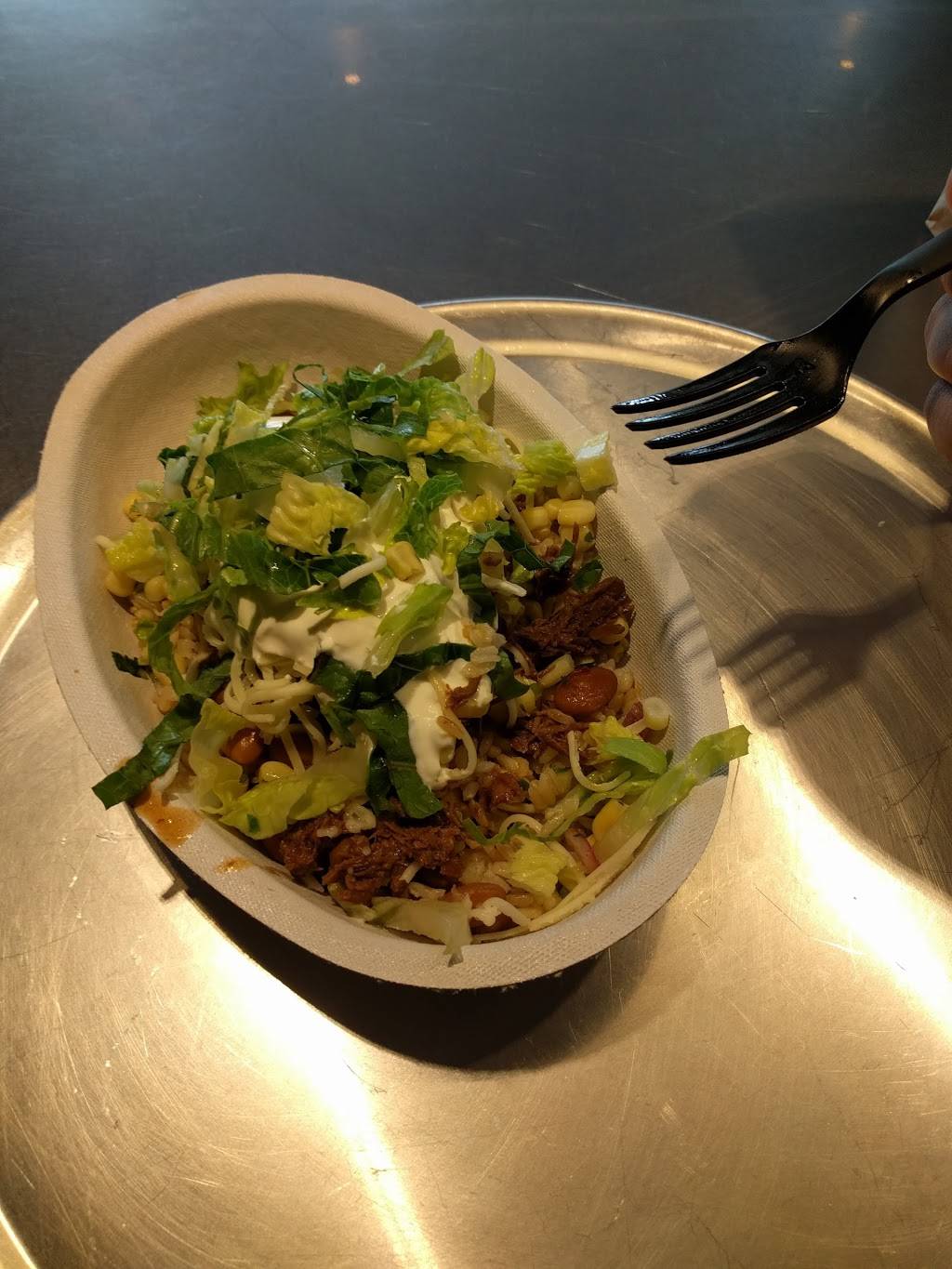 Chipotle Mexican Grill | restaurant | 3556B S Jefferson St, Falls Church, VA 22041, USA | 7033791727 OR +1 703-379-1727