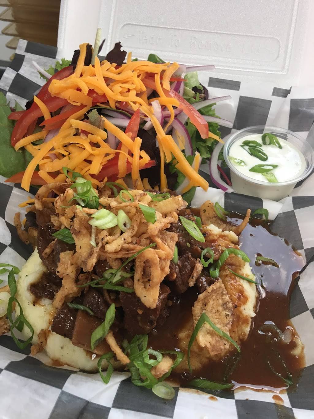 Hibiscus Jerk Hut | restaurant | 1834B N Glenstone Ave, Springfield, MO 65803, USA | 4173194788 OR +1 417-319-4788