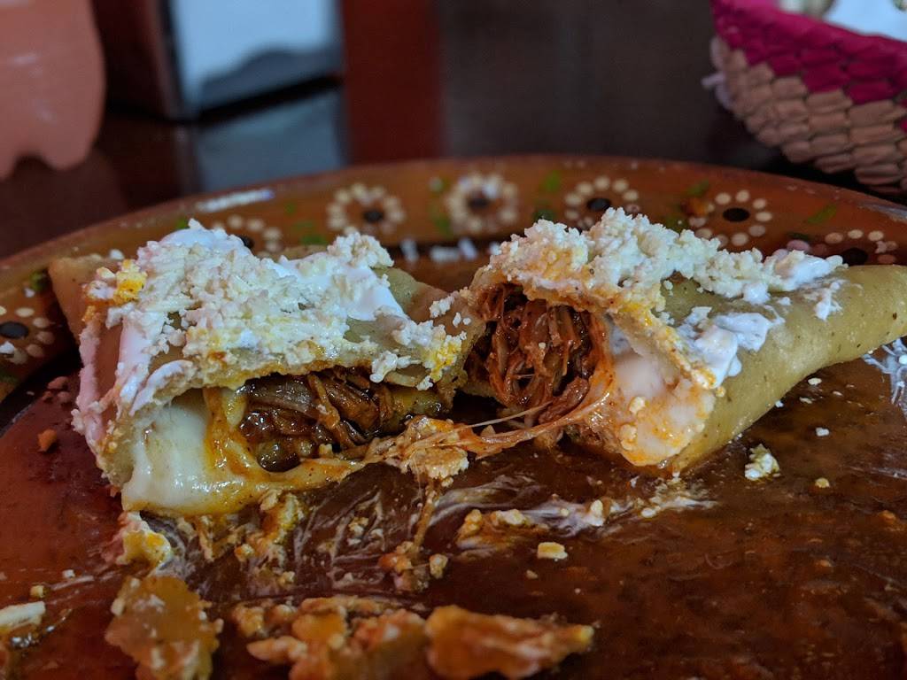 La Comadre -Restaurante Tacos | restaurant | Local A, Av. Ruiz 377, Centro, 22870 Ensenada, B.C., Mexico | 016461788543 OR +52 646 178 8543