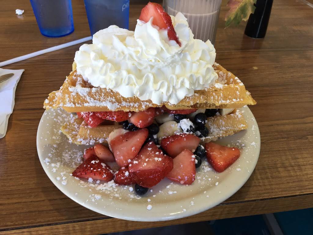 Moms Home Cooking | restaurant | 1201 N Dixie Fwy, New Smyrna Beach, FL 32168, USA | 3864235660 OR +1 386-423-5660