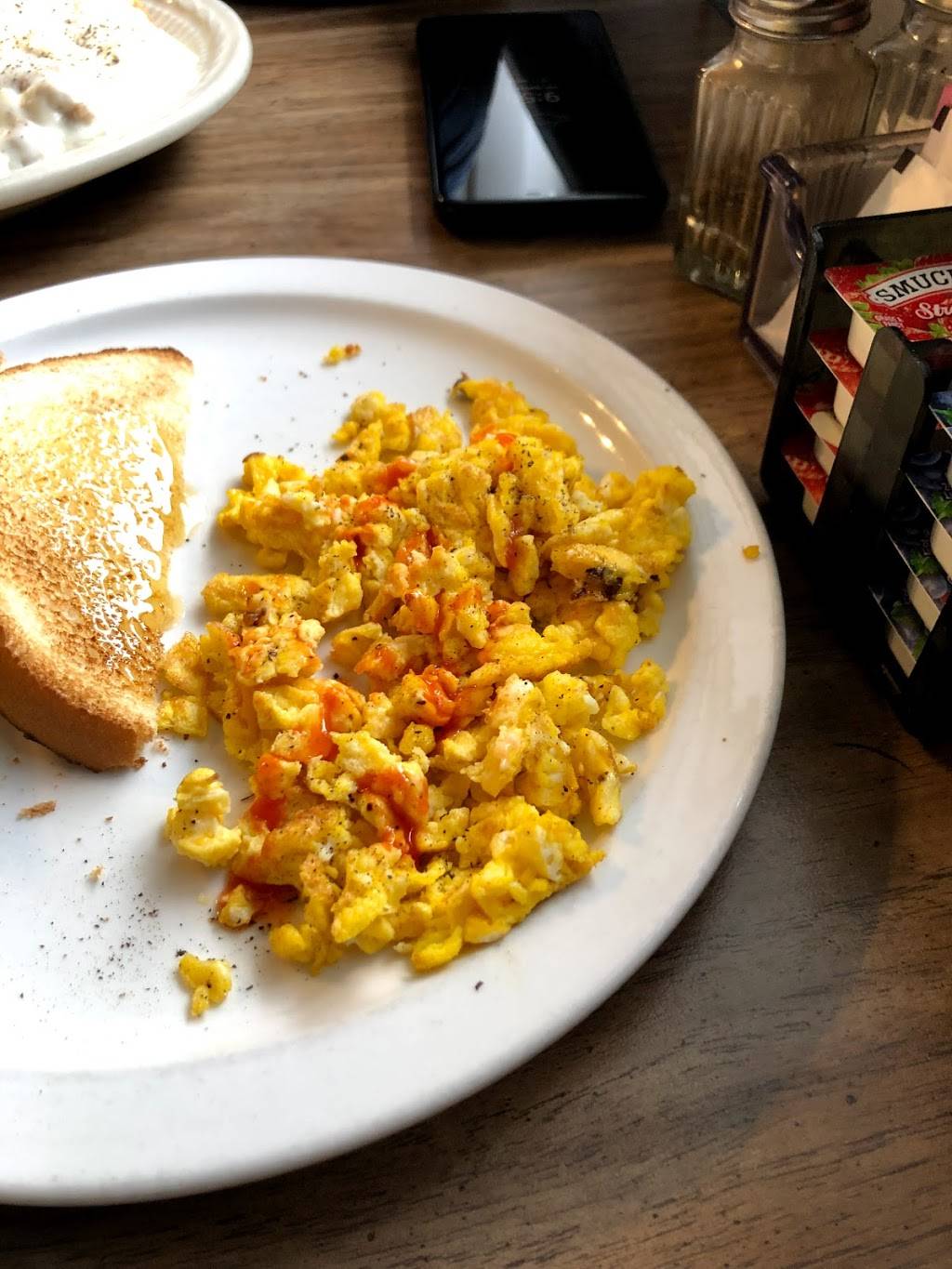 Clear Spring Country Diner | restaurant | 11855 National Pike, Clear Spring, MD 21722, USA | 3018420214 OR +1 301-842-0214