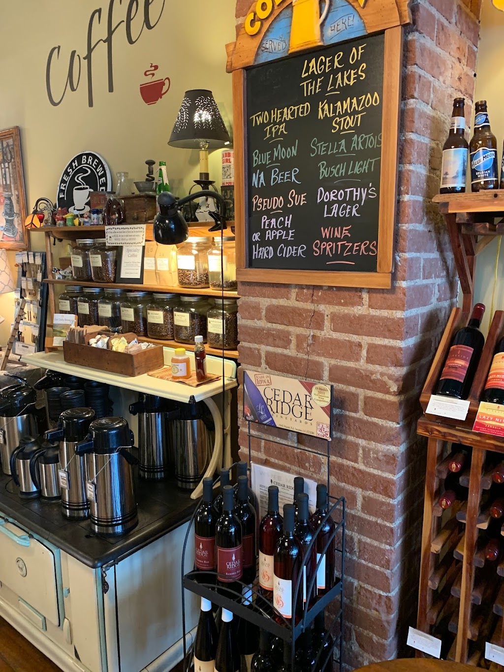 Kava House & Cafe | restaurant | 122 2nd St SW, Swisher, IA 52338, USA | 3198575000 OR +1 319-857-5000