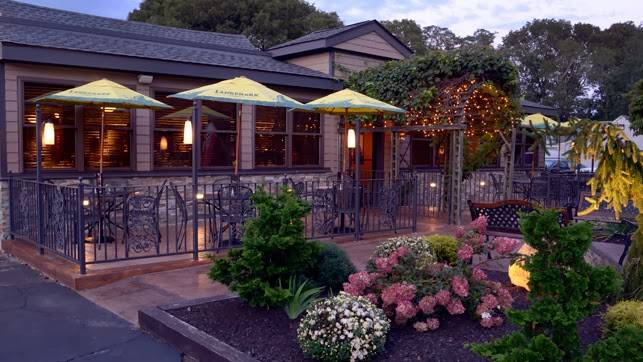 Safehouse | restaurant | 195 Old Forge Rd, East Greenwich, RI 02818, USA | 4018854999 OR +1 401-885-4999