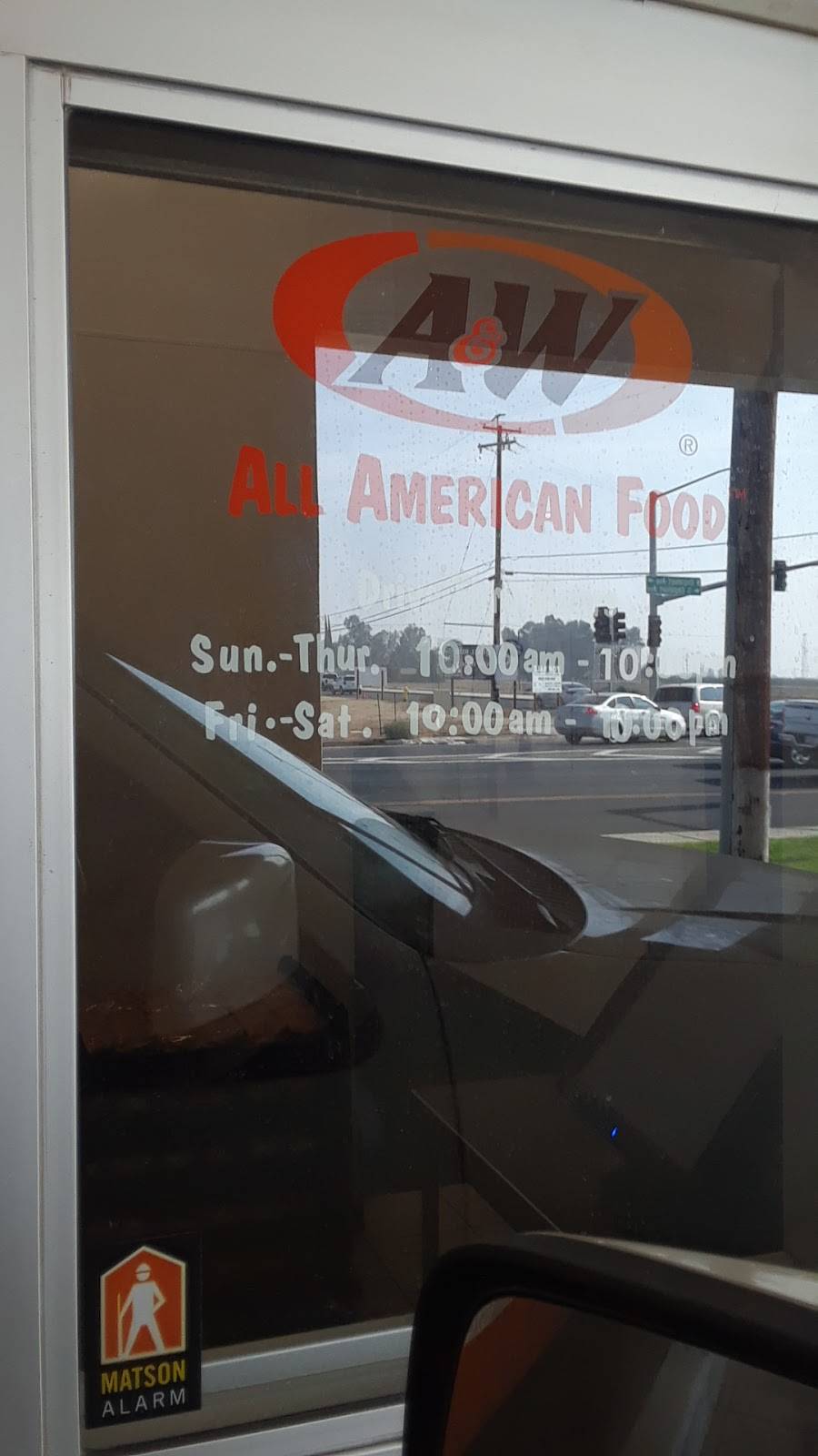 Valero & All American Food A&W | restaurant | 1405 W El Monte Way, Dinuba, CA 93618, USA | 5595958648 OR +1 559-595-8648