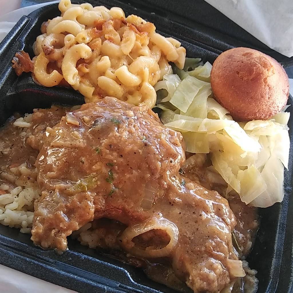 This Is It! BBQ & Seafood | restaurant | 6560 GA-85, Riverdale, GA 30274, USA | 6788179299 OR +1 678-817-9299