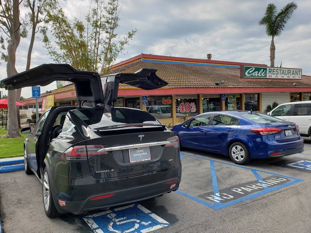 Cali Restaurant & Bakery | restaurant | 15691 Brookhurst St, Westminster, CA 92683, USA | 7145313991 OR +1 714-531-3991