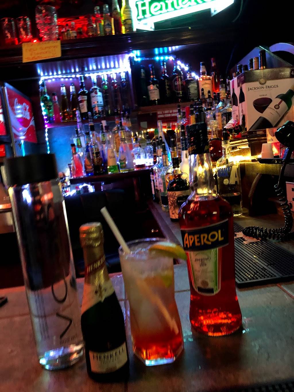 Celebrity Billiards & Sports Bar | restaurant | 1059 Upper James St, Hamilton, ON L9C 3A6, Canada | 9055747200 OR +1 905-574-7200