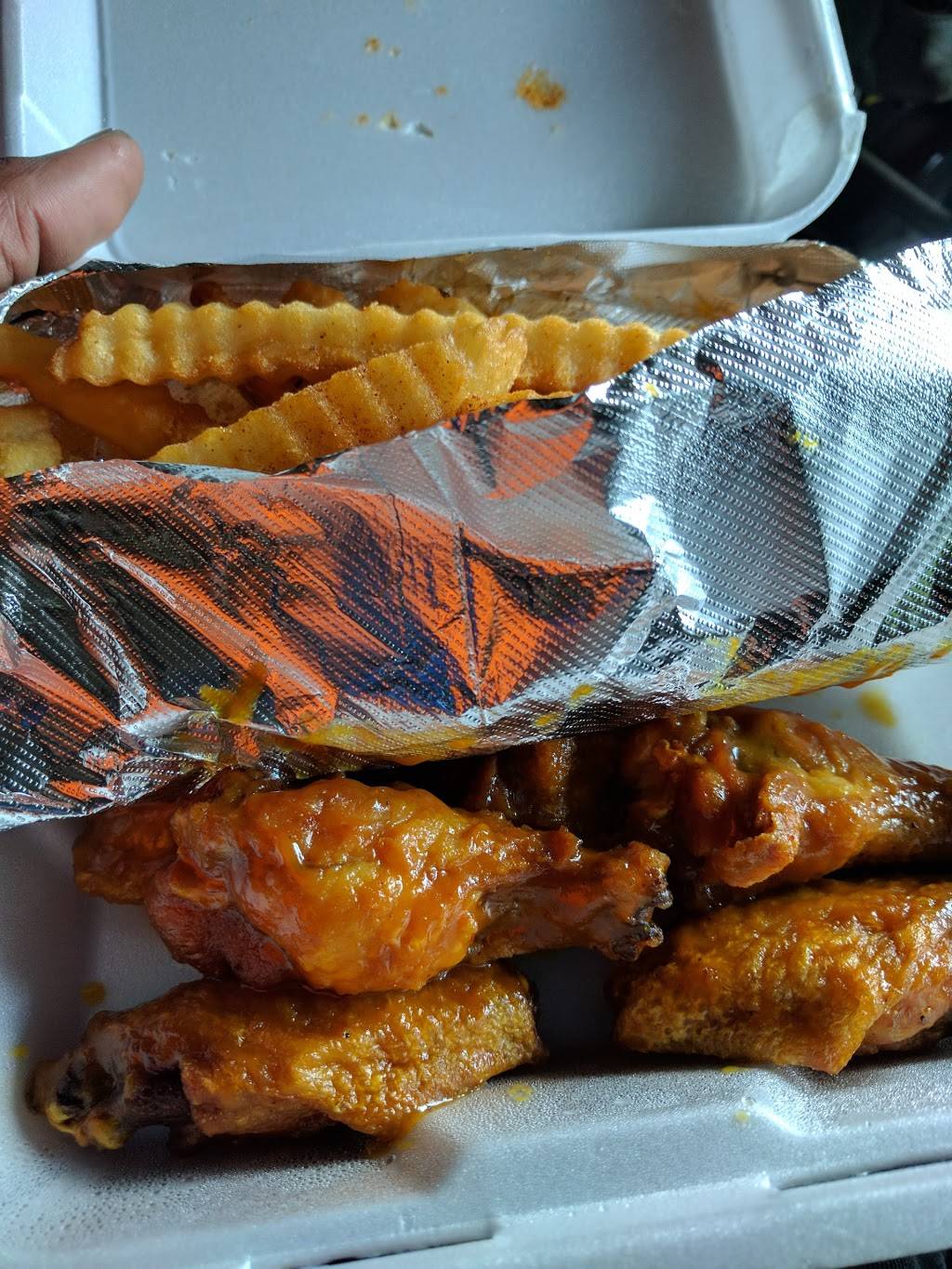 ATL Wings Your Way | restaurant | 3556 Empire Blvd SW, Atlanta, GA 30354, USA | 4043059466 OR +1 404-305-9466