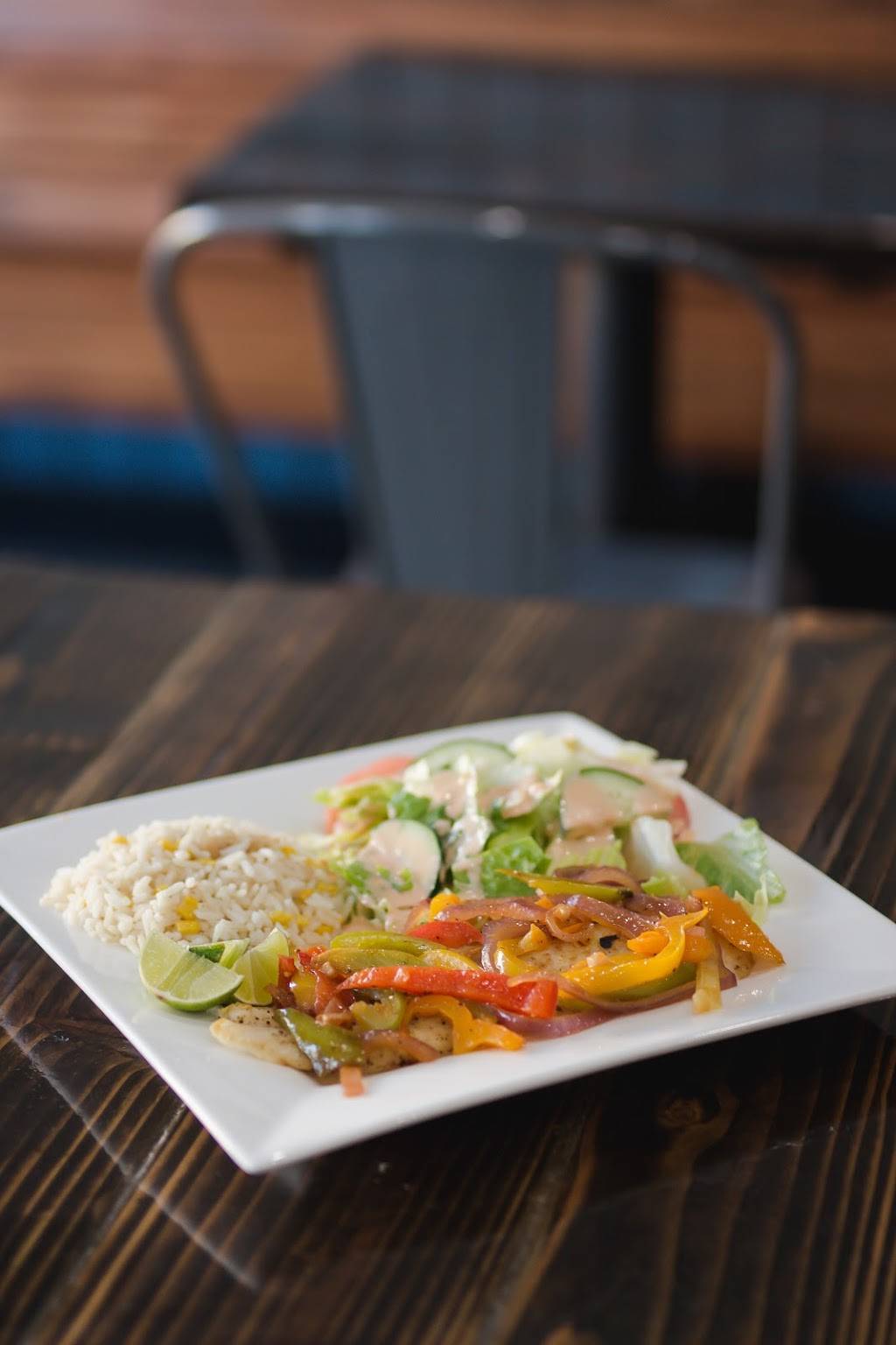 El Oasis Fisheria | restaurant | 129 N Citrus Ave, Covina, CA 91723, USA | 6263647224 OR +1 626-364-7224