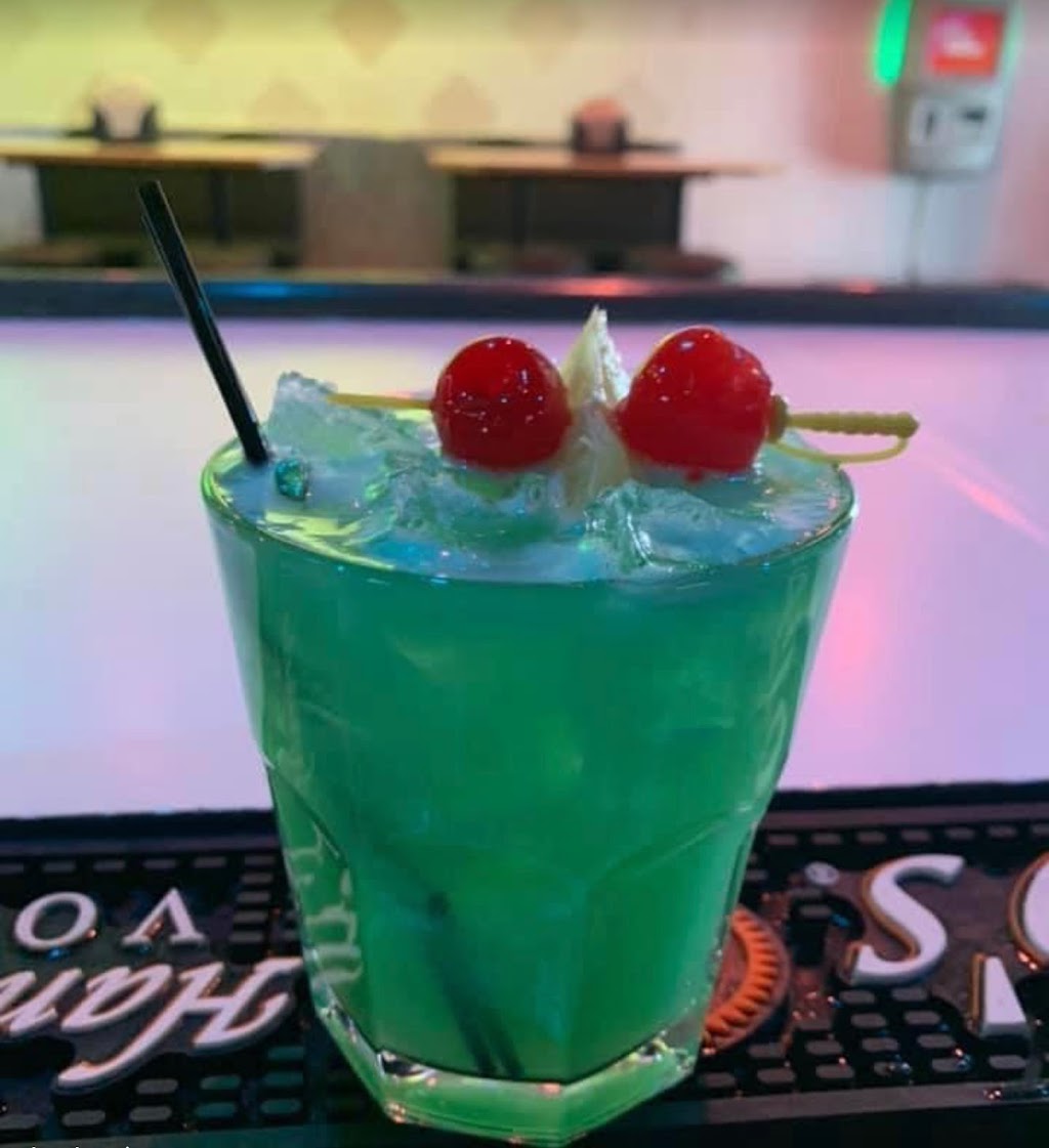 The Phoenix Bar & Grill | restaurant | 1301 S Loop Rd, Pahrump, NV 89048, USA | 7754106157 OR +1 775-410-6157