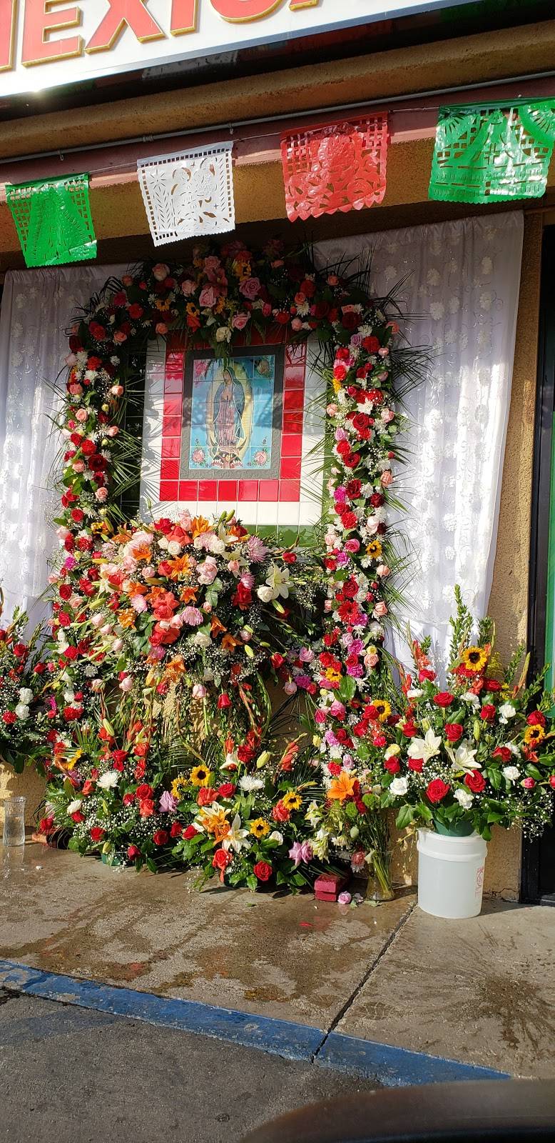 Carniceria Los Tapatios | restaurant | 11045 Hawthorne Blvd, Lennox, CA 90304, USA | 3106773964 OR +1 310-677-3964