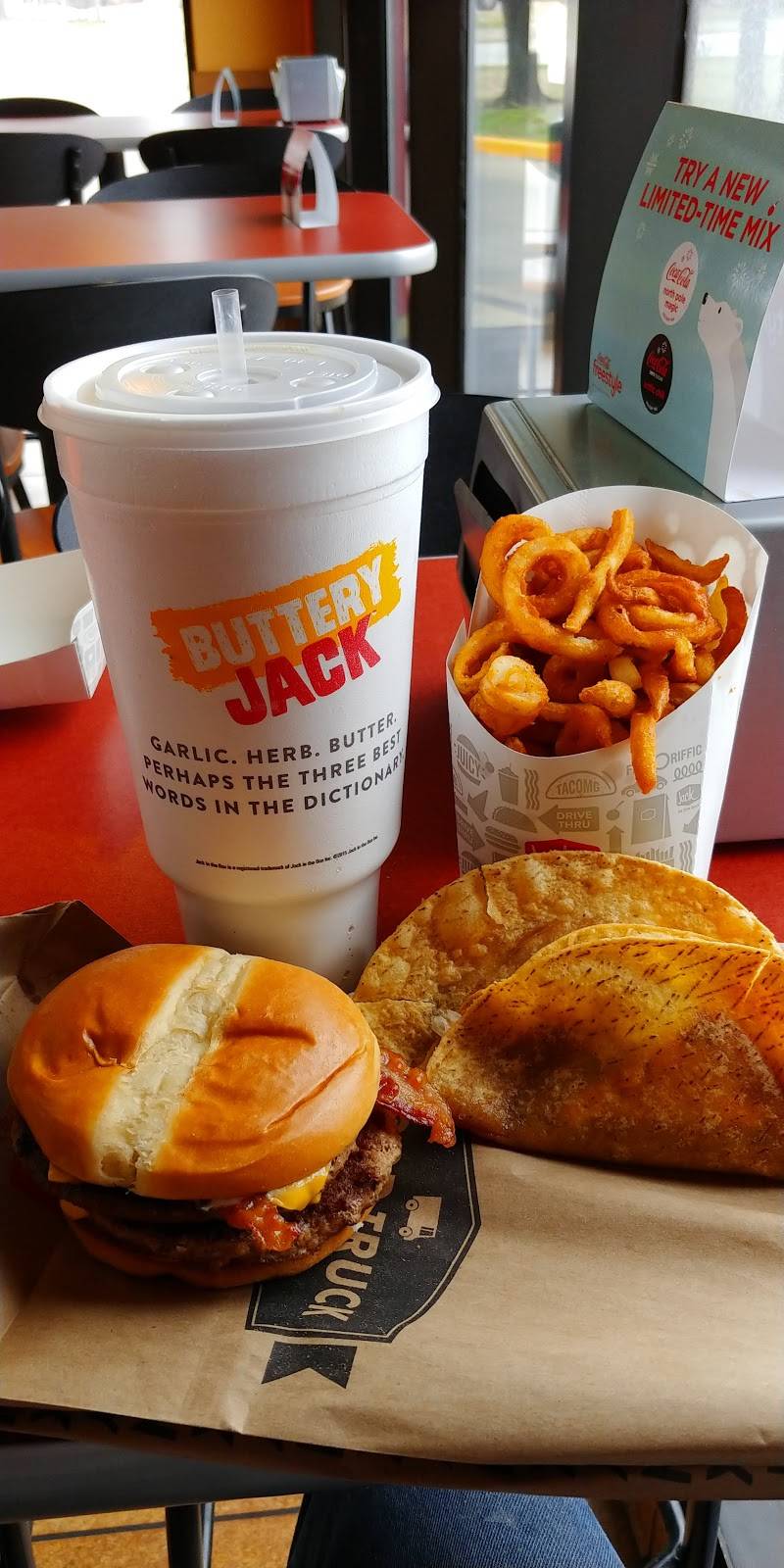 Jack in the Box | restaurant | 2209 TX-71, Columbus, TX 78934, USA | 8325038867 OR +1 832-503-8867