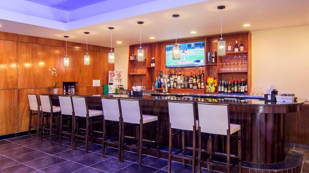 Sake House Japanese Sushi Bar and Steak House 日本壽司吧和牛排館 | restaurant | 9770 Dorchester Rd Unit 103, Summerville, SC 29485, USA | 8439005979 OR +1 843-900-5979