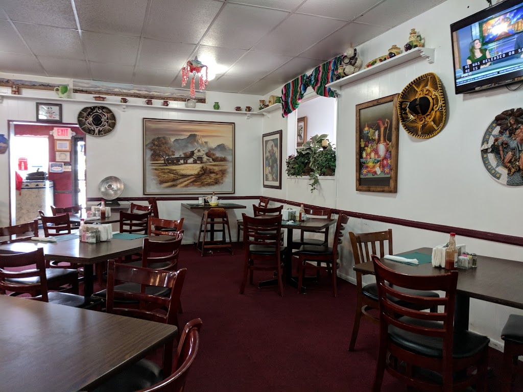 Bernardinos Restaurant | restaurant | 6601 W Inyokern Rd, Inyokern, CA 93527, USA | 7603774012 OR +1 760-377-4012