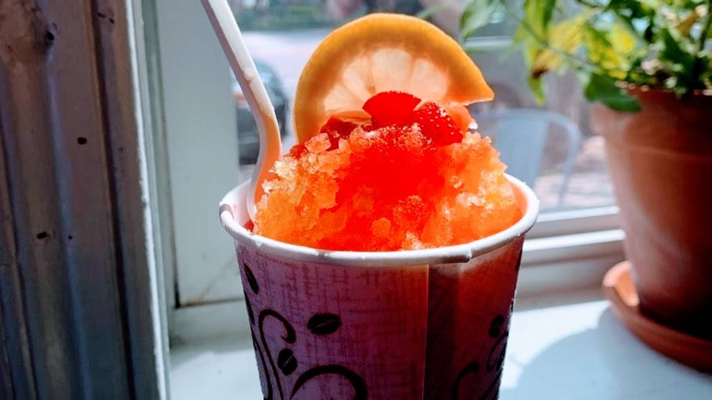 Ice Queens Snowball Shop | meal takeaway | 1648 E Fort Ave, Baltimore, MD 21230, USA | 4106468582 OR +1 410-646-8582