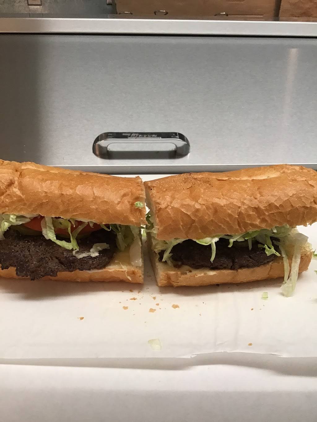 Big Jakes Sandwich Shop | restaurant | 203 Ave G, Belle Chasse, LA 70037, USA | 5043945253 OR +1 504-394-5253