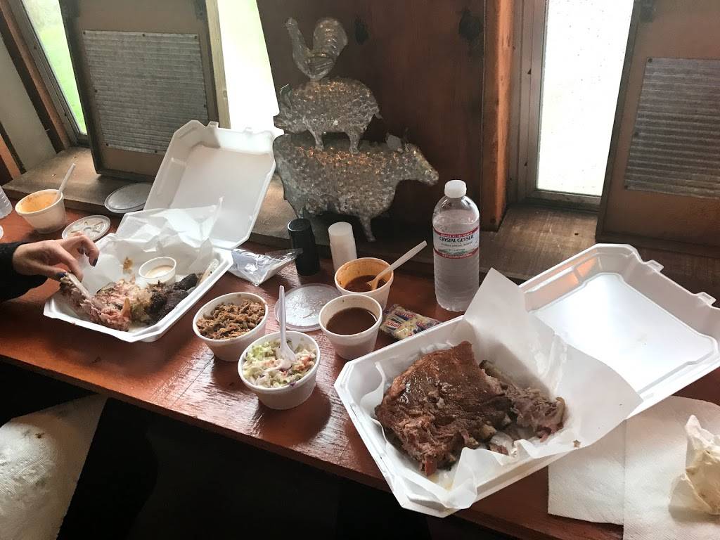 Hazel Green BBQ | restaurant | 14056 Highway 231 431 14056, US-231, Hazel Green, AL 35750, USA | 2564686314 OR +1 256-468-6314