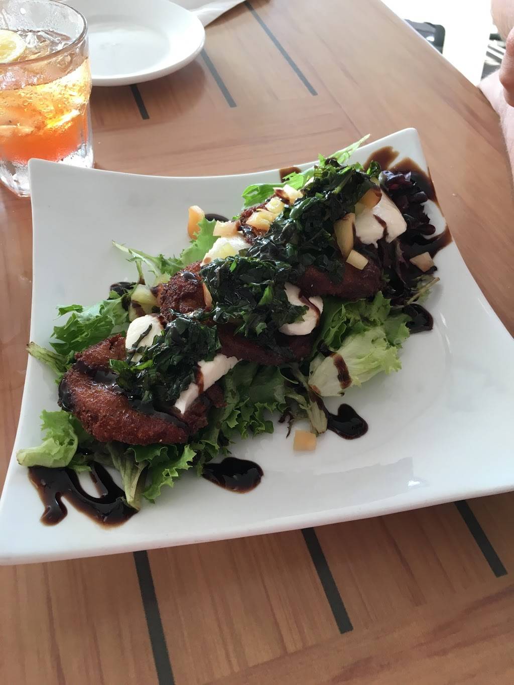 Bocce Beach | restaurant | 927 Evergreen Walk, Ocean Beach, NY 11770, USA | 6315838100 OR +1 631-583-8100