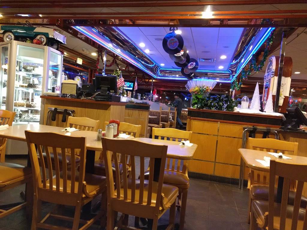 Happy Days Diner | restaurant | 3470 Lincoln Hwy, Thorndale, PA 19372, USA | 6103844400 OR +1 610-384-4400