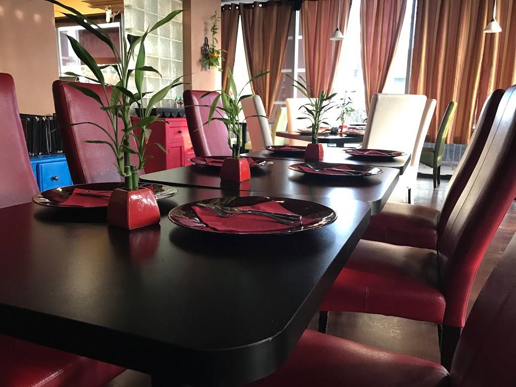 Thai River | restaurant | 35 E Washington St a, Petaluma, CA 94952, USA | 7075595361 OR +1 707-559-5361