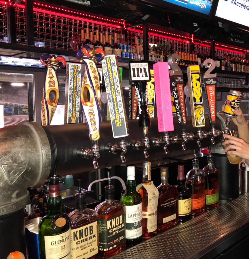 Victory Lap Bar & Grill | restaurant | 8580 Springlake Drive, 2nd Floor, Mokena, IL 60448, USA | 7084577773 OR +1 708-457-7773