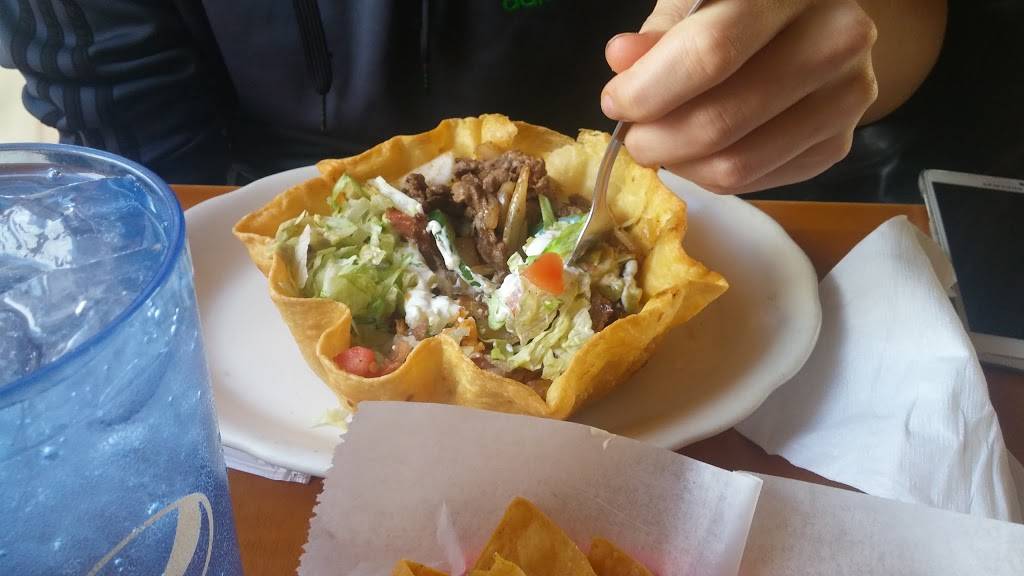 Los Gallos Mexican Grill | restaurant | 2700 W Ridge Rd, Rochester, NY 14626, USA | 5852277718 OR +1 585-227-7718