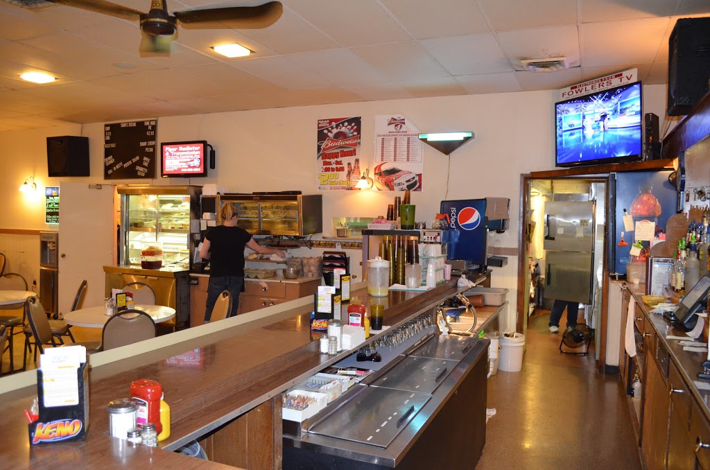 Plaza Bowling Lanes, Inc. | restaurant | 114 E Forest St, Celina, OH 45822, USA | 4195865340 OR +1 419-586-5340