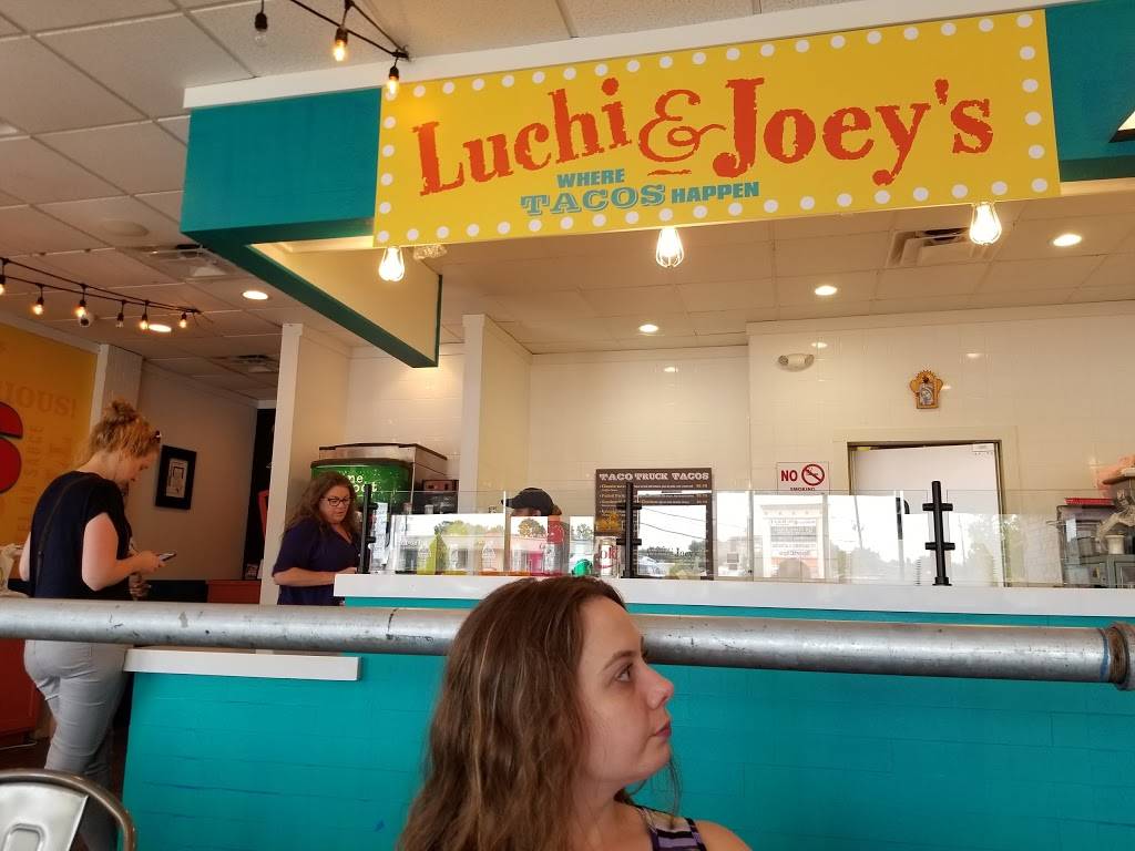 Luchi & Joeys | restaurant | 14005 Memorial Dr, Houston, TX 77079, USA | 8322435341 OR +1 832-243-5341