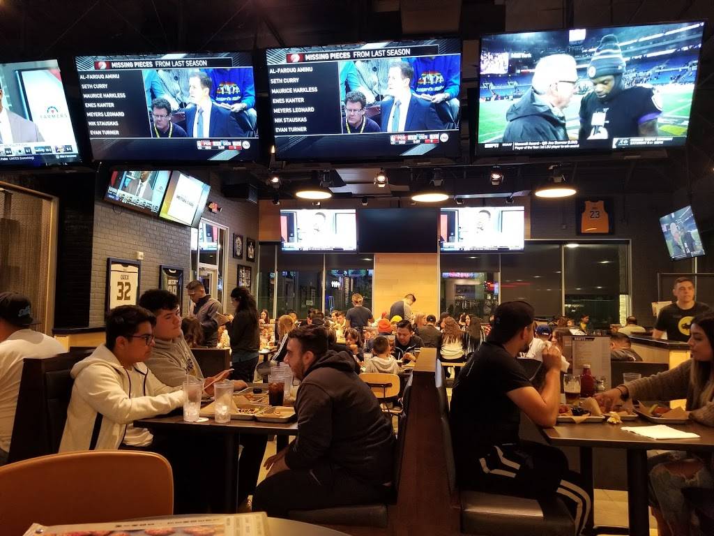 Buffalo Wild Wings | meal takeaway | 4000 Market Pl Dr Suite 104, Monterey Park, CA 91755, USA | 3234439167 OR +1 323-443-9167
