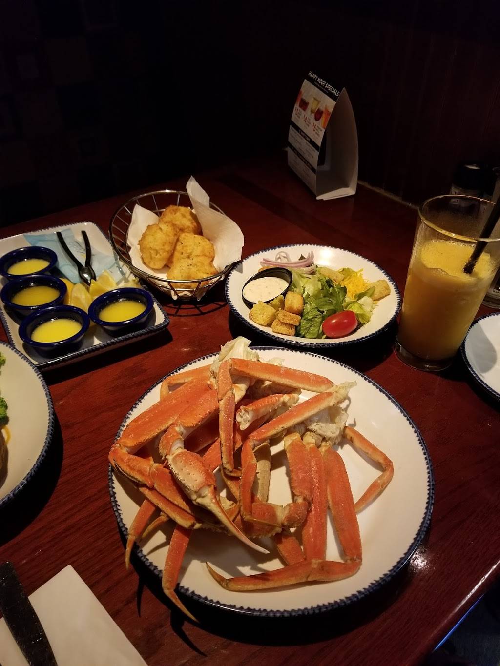 Red Lobster | restaurant | 6850 N Telegraph Rd, Dearborn Heights, MI 48127, USA | 3135624605 OR +1 313-562-4605