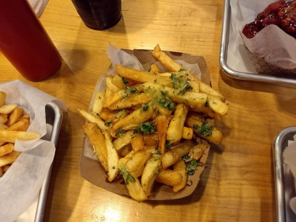 Fire Wings Manteca | restaurant | 1446 Hulsey Way, Manteca, CA 95336, USA | 2096653192 OR +1 209-665-3192