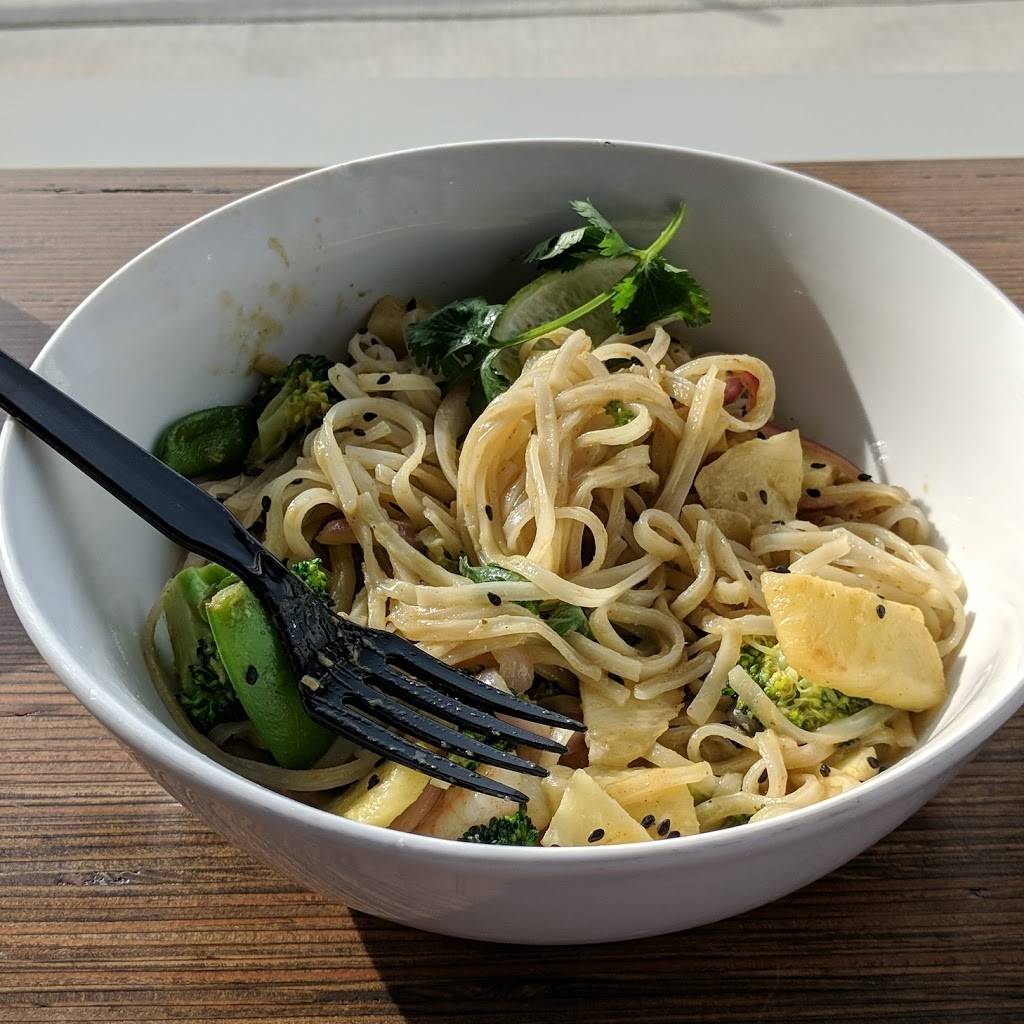 Noodles and Company | restaurant | 1310 Miller Park Way, Milwaukee, WI 53214, USA | 4145095192 OR +1 414-509-5192