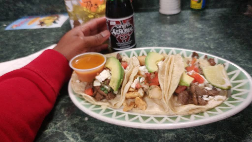 Topacio | restaurant | 120 Meridian St, Boston, MA 02128, USA | 6175679523 OR +1 617-567-9523