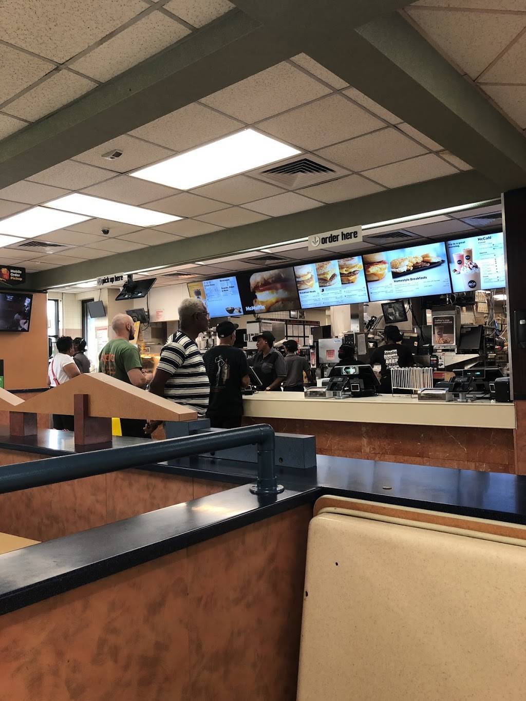 McDonalds | cafe | 3550 Conner St, Bronx, NY 10475, USA | 7189942083 OR +1 718-994-2083