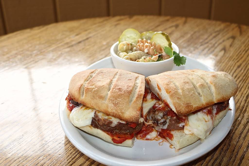 Portinos Restaurant | restaurant | 28746 Valley Center Rd, Valley Center, CA 92082, USA | 7607510077 OR +1 760-751-0077