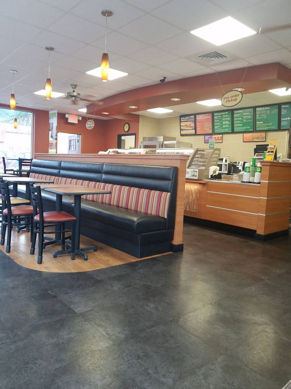 Subway | restaurant | 1395 East St, New Britain, CT 06053, USA | 8608262776 OR +1 860-826-2776