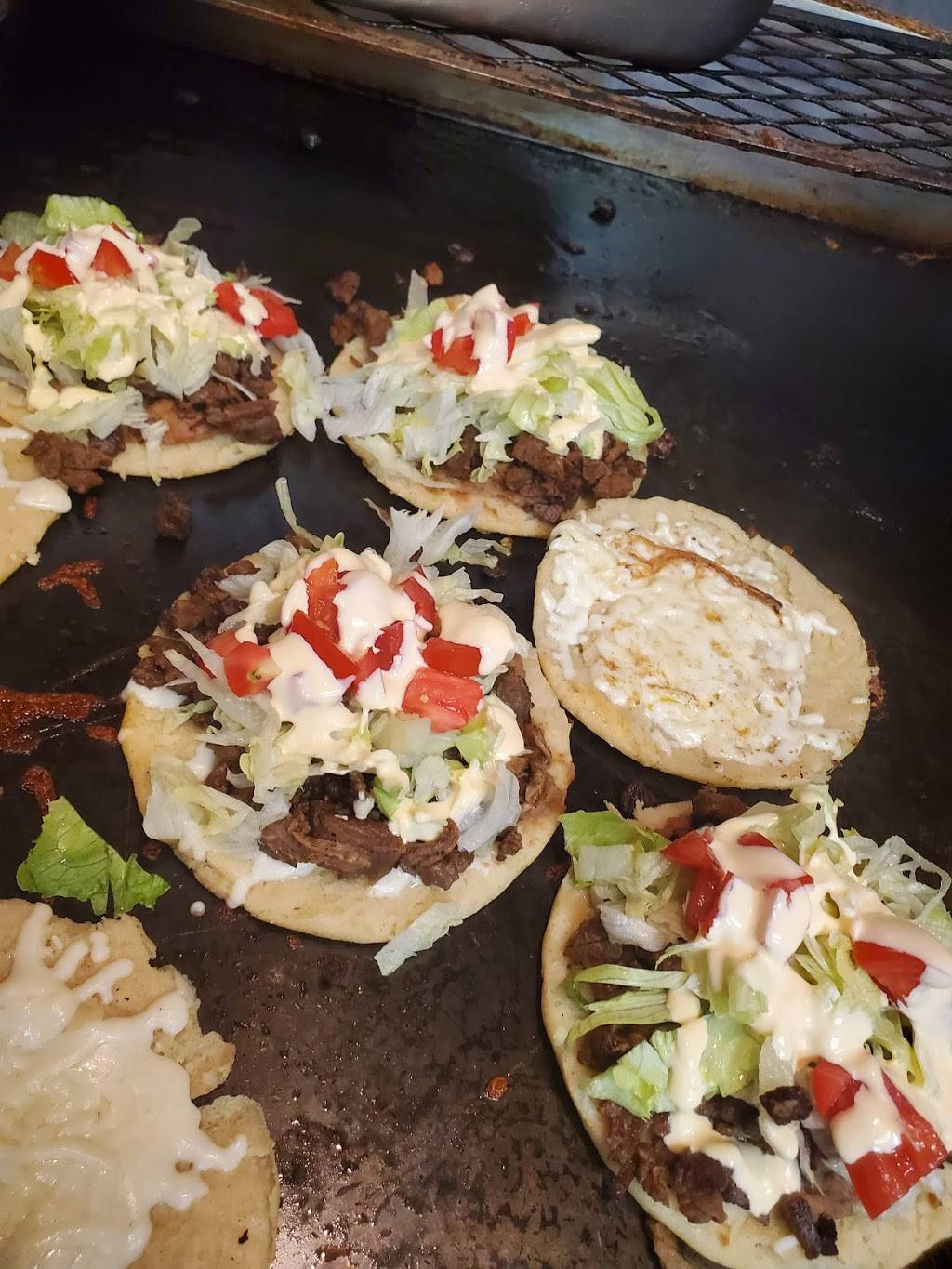 Taqueria Latino El Jr | restaurant | 7523 Long Point Rd, Houston, TX 77055, USA | 7136836799 OR +1 713-683-6799