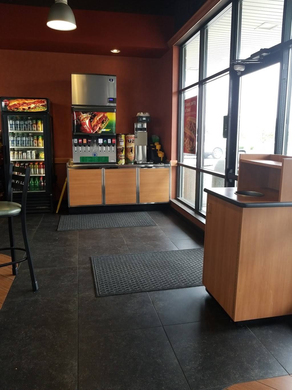 Subway | restaurant | 400 W Main St, Middleville, MI 49333, USA | 2697952961 OR +1 269-795-2961