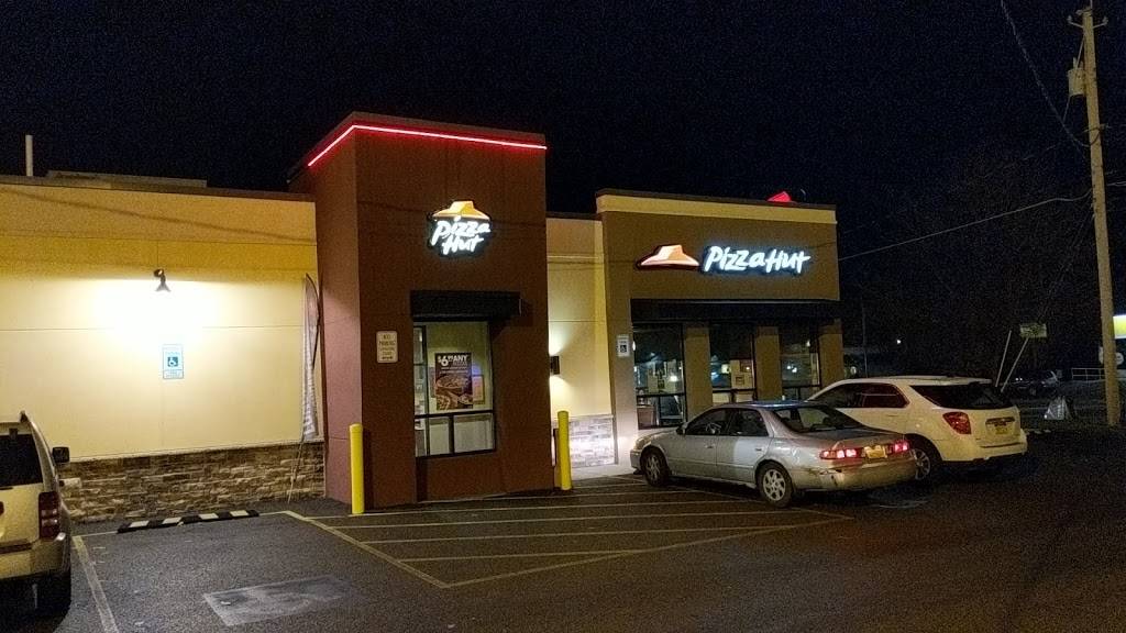 Pizza Hut | meal takeaway | 995 Fairmount Ave, Jamestown, NY 14701, USA | 7164848800 OR +1 716-484-8800