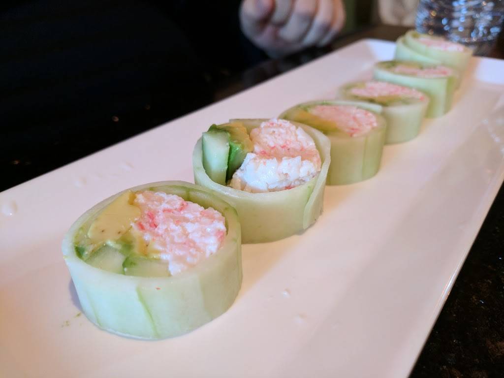 Yomama Sushi | restaurant | 4900 Verdugo Way, Camarillo, CA 93012, USA | 8053840677 OR +1 805-384-0677