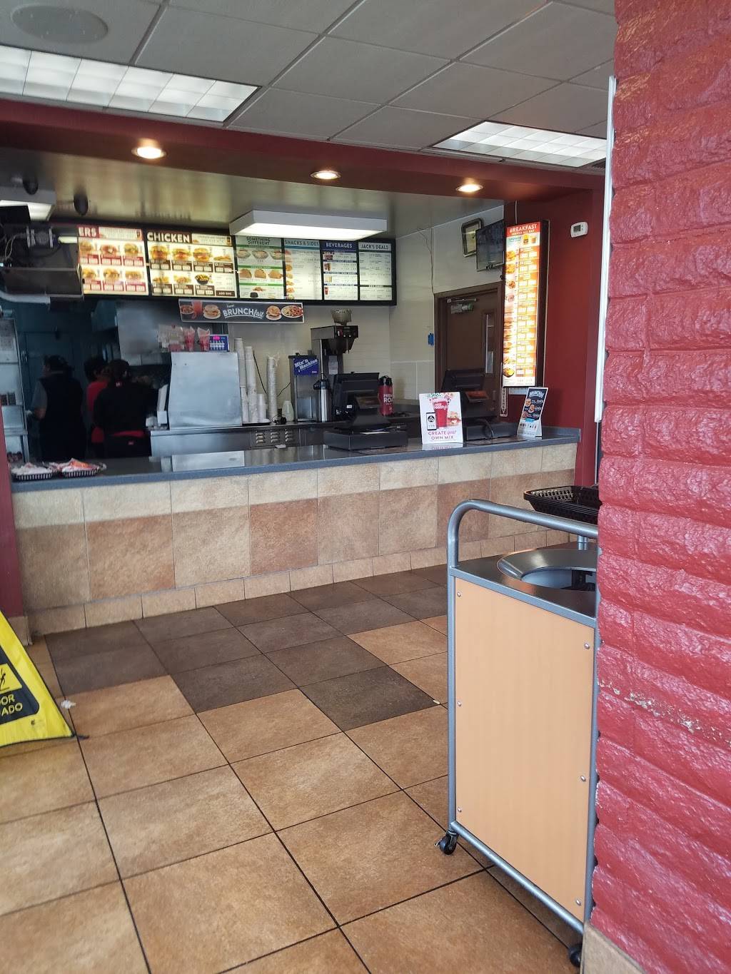 Jack in the Box | restaurant | 34504 Yucaipa Blvd, Yucaipa, CA 92399, USA | 9097975344 OR +1 909-797-5344