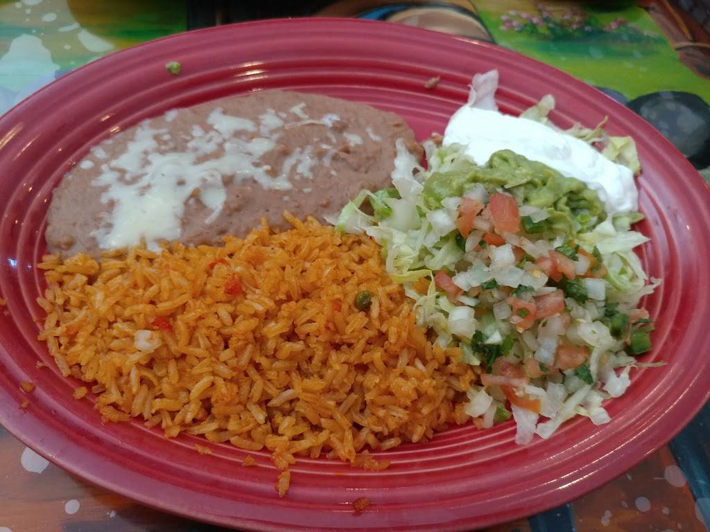 El Compadre | restaurant | 1608 Wilkins Way, Mitchell, IN 47446, USA | 8128490340 OR +1 812-849-0340