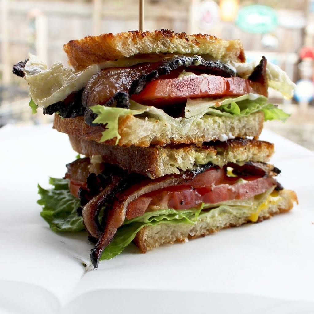 BrewRiver Creole Kitchen | restaurant | 4632 Eastern Ave, Cincinnati, OH 45226, USA | 5138612484 OR +1 513-861-2484