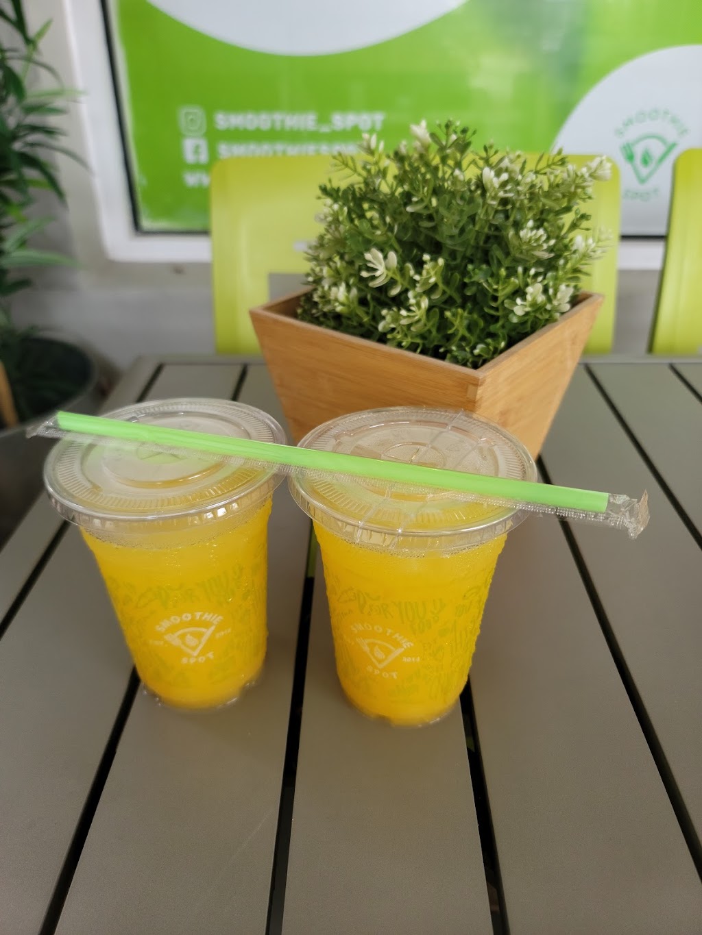 Smoothie Spot Doral | restaurant | 8351 NW 12th St, Doral, FL 33126, USA | 3053879886 OR +1 305-387-9886