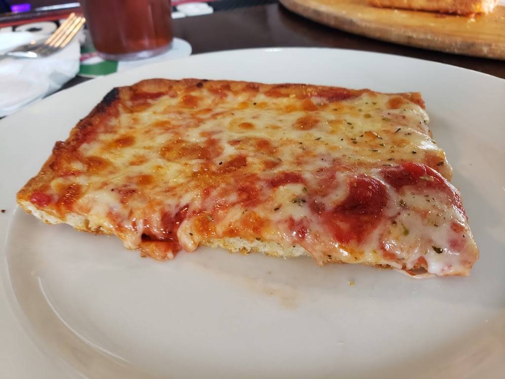 Enzo’s Waterfront Italian Dining and Bar | restaurant | 285 Plum Point Rd, Elkton, MD 21921, USA | 4103988000 OR +1 410-398-8000