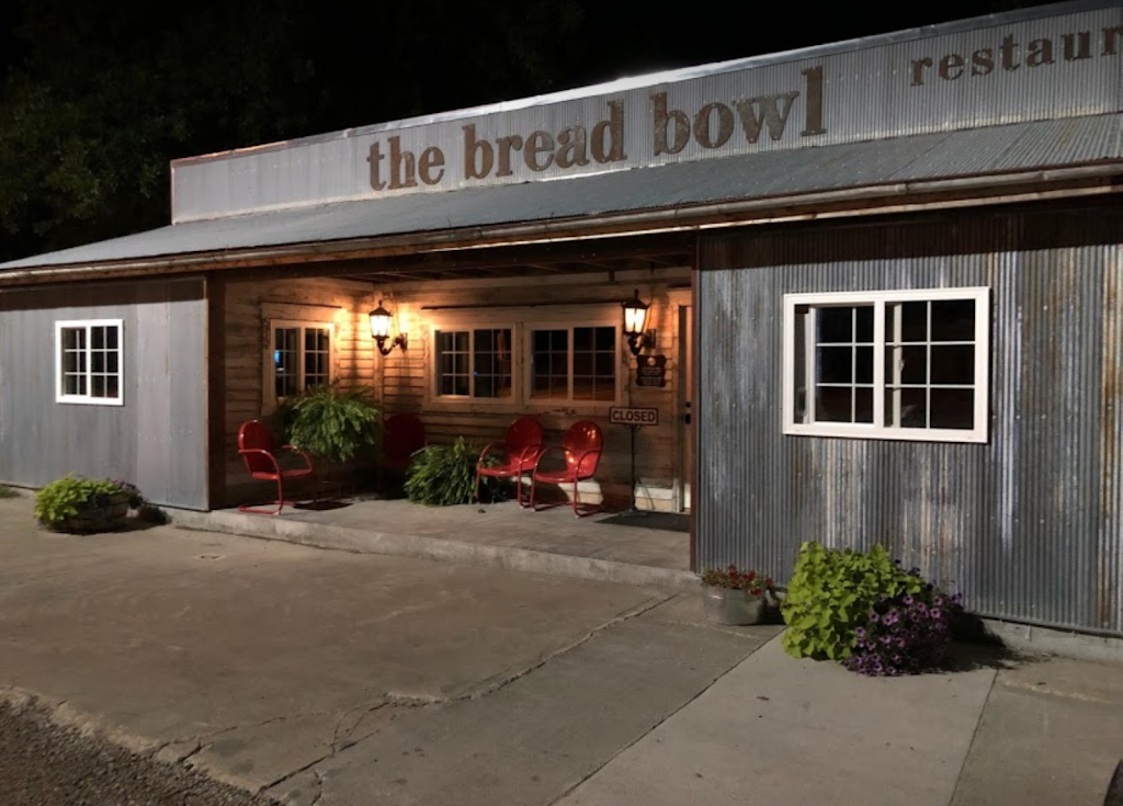 The Bread Bowl | restaurant | 100 Oregon St, Hiawatha, KS 66434, USA | 7852881480 OR +1 785-288-1480