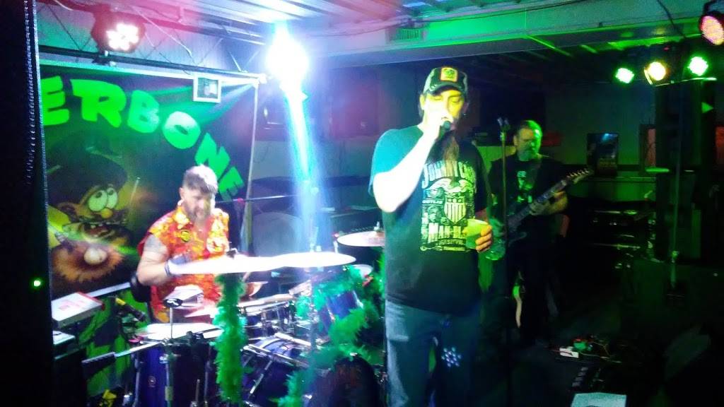 The New Village Inn | restaurant | 2221 E Jackson St, Muncie, IN 47303, USA | 7652870064 OR +1 765-287-0064