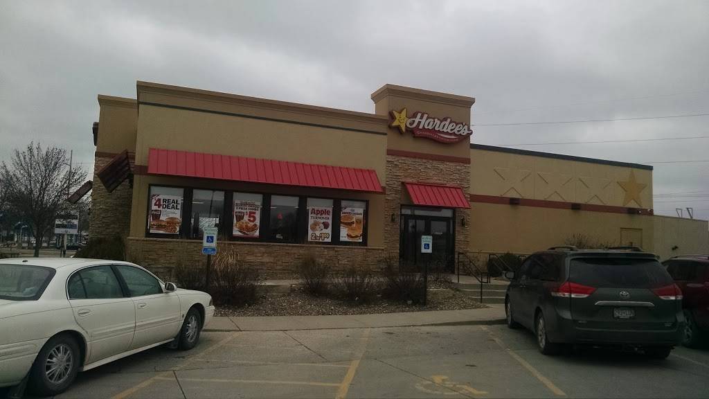 Hardees | restaurant | 107 2nd St, Coralville, IA 52241, USA | 3193544275 OR +1 319-354-4275